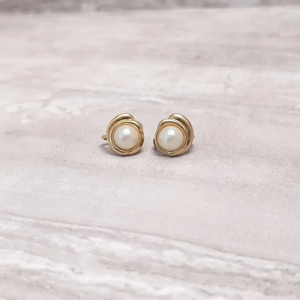Vintage Clip On Earrings Stylish Classic Glam Gold Tone & Faux Pearl